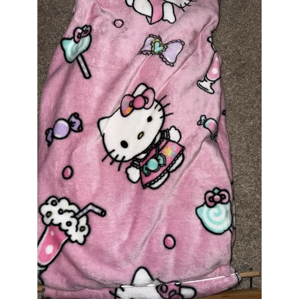 HELLO KITTY 50x70